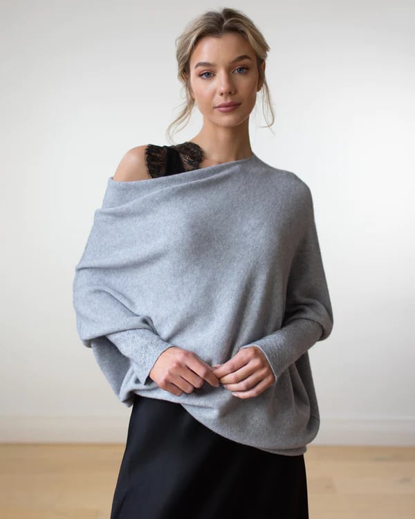 ✨Asymmetric Draped Jumper