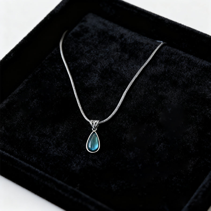 ✨Golden Water Drop Necklace – Elegant Gift!