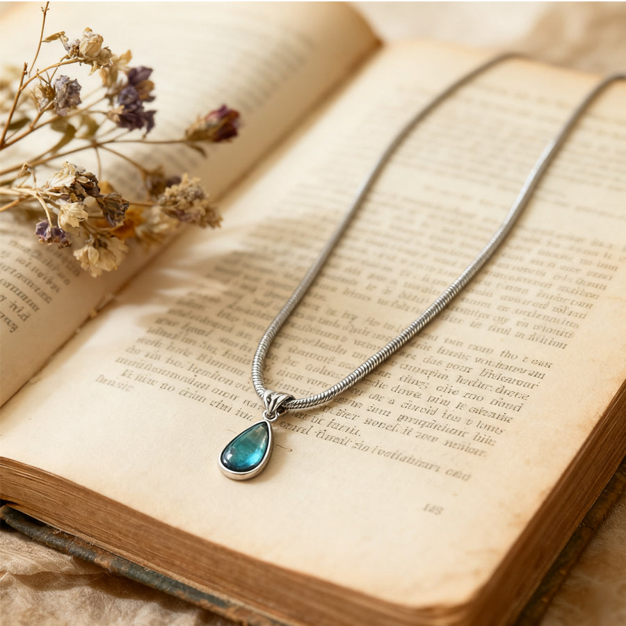 ✨Golden Water Drop Necklace – Elegant Gift!