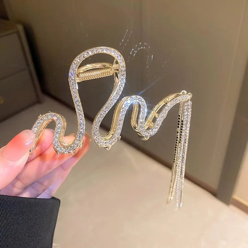 👍Hot Hit 1PC Light Luxury Rhinestones Grab Clip Large Snake Clip Female High-end Tassel Chain Hair Clip Back Head Shark Clip Head