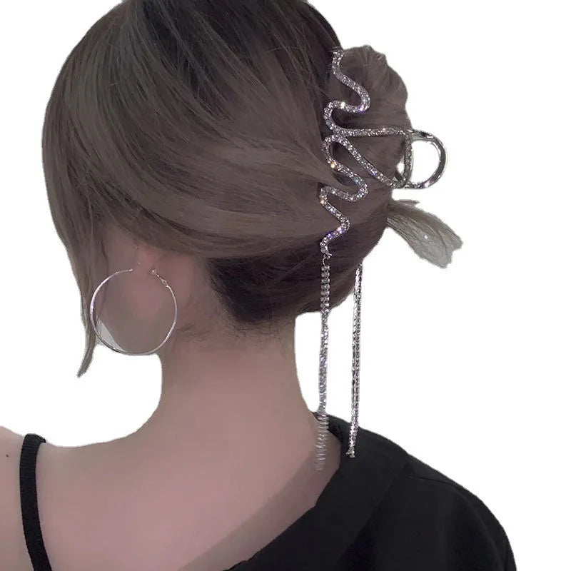👍Hot Hit 1PC Light Luxury Rhinestones Grab Clip Large Snake Clip Female High-end Tassel Chain Hair Clip Back Head Shark Clip Head